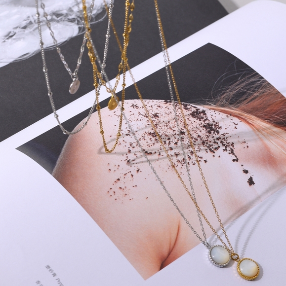 Charming Layered Necklace - Picture 2 of 7